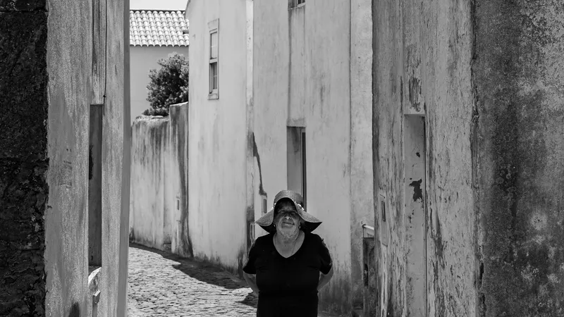 Los pocos jóvenes de Corvo aplazan la emancipación por falta de vivienda propia