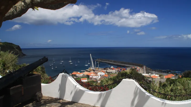 Lajes das Flores no encuentra alojamiento para el personal de la temporada turística
