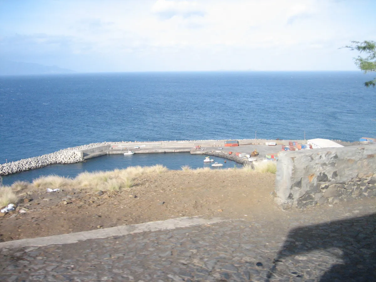 Sin ferry ni vuelos suficientes, construir una casa en Fogo puede llevar el doble de tiempo