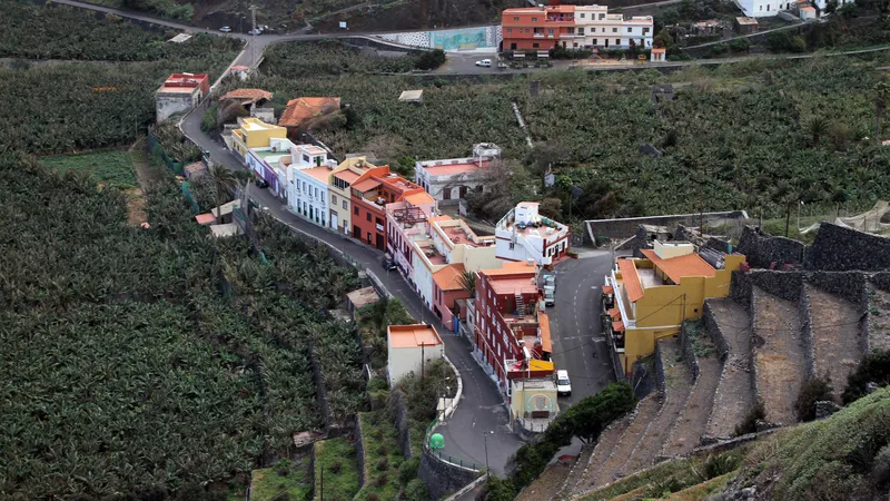 Agulo impulsa la rehabilitación de sus casas tradicionales para frenar el abandono del casco histórico