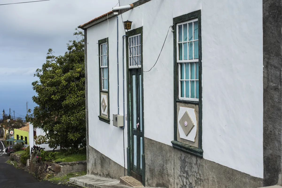 Las ayudas a la rehabilitación reviven las casas tradicionales de Las Tricias, en Garafía