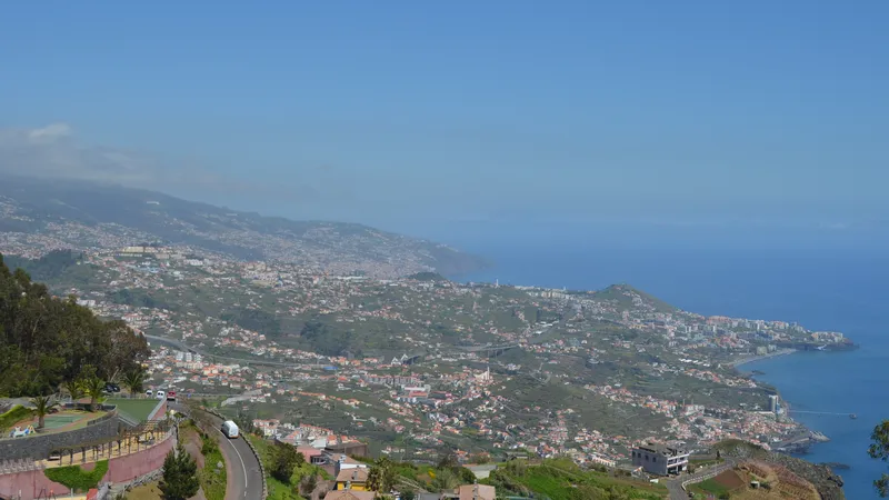 Câmara de Lobos, el pueblo pesquero que empieza a notar la presión inmobiliaria de Funchal