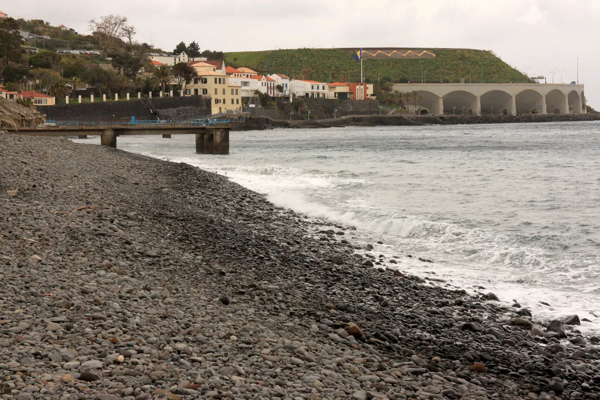 La ampliación del aeropuerto de Madeira dispara el interés inmobiliario en Machico y Santa Cruz