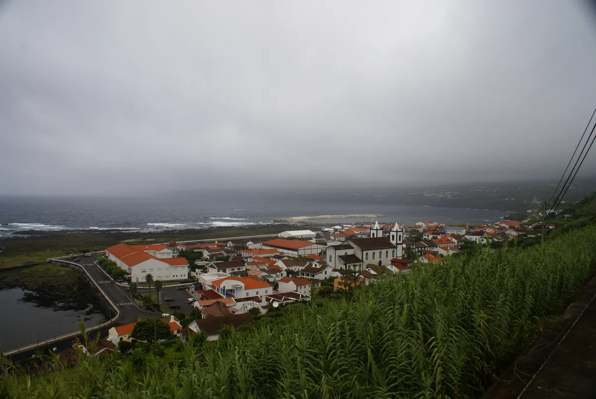 Compradores extranjeros pujan por las antiguas casas de armadores balleneros de Lajes do Pico