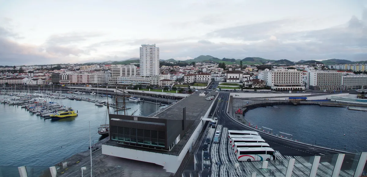 La vivienda en Azores toca máximos: 2.080 euros por metro cuadrado