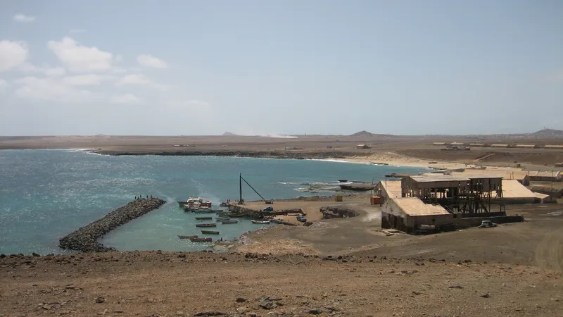 El entorno de las salinas de Pedra de Lume empieza a atraer proyectos turísticos e inmobiliarios