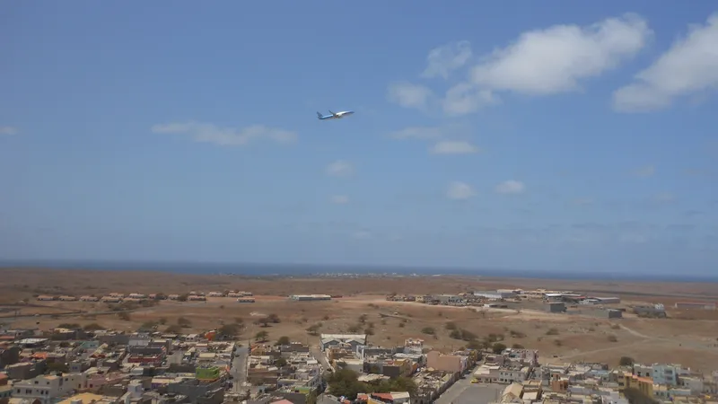 El aeropuerto Amílcar Cabral, motor directo del crecimiento urbanístico de Espargos