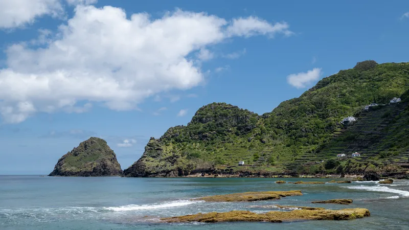 Compradores extranjeros ponen el ojo en São Lourenço, la bahía de arena dorada de Santa Maria