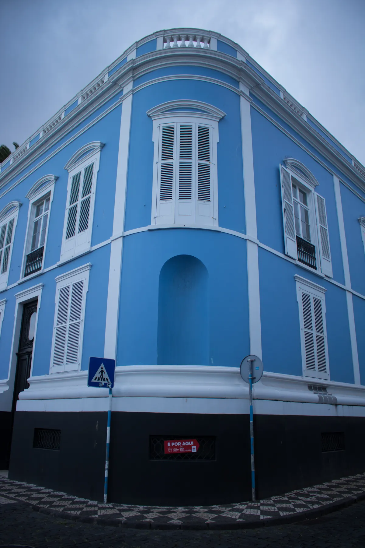El Gobierno Regional de los Azores amplía las ayudas al alquiler para frenar la tensión de vivienda en Santa Maria