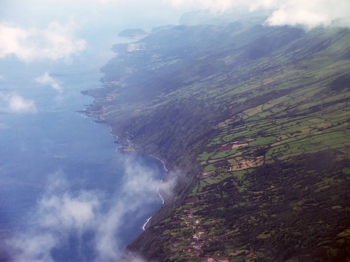Ribeira Seca acumula viviendas cerradas de emigrantes mientras la isla busca inquilinos para sus casas vacías
