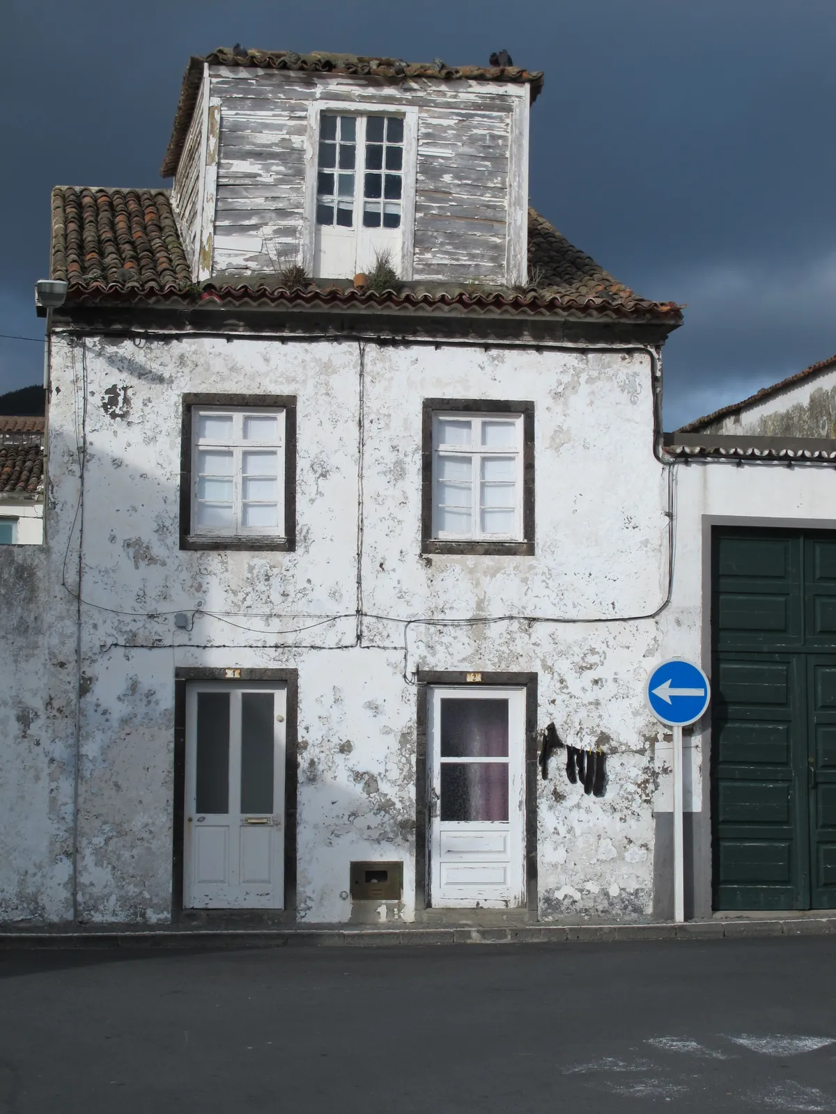 Vila Franca do Campo impulsa la rehabilitación de sus casas tradicionales frente al abandono