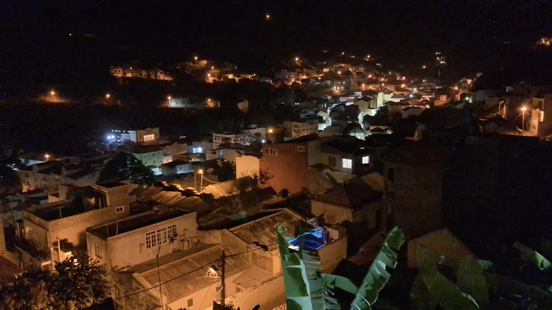 La diáspora caboverdiana en los Países Bajos y Estados Unidos financia la reforma de las casas familiares de Ribeira Brava