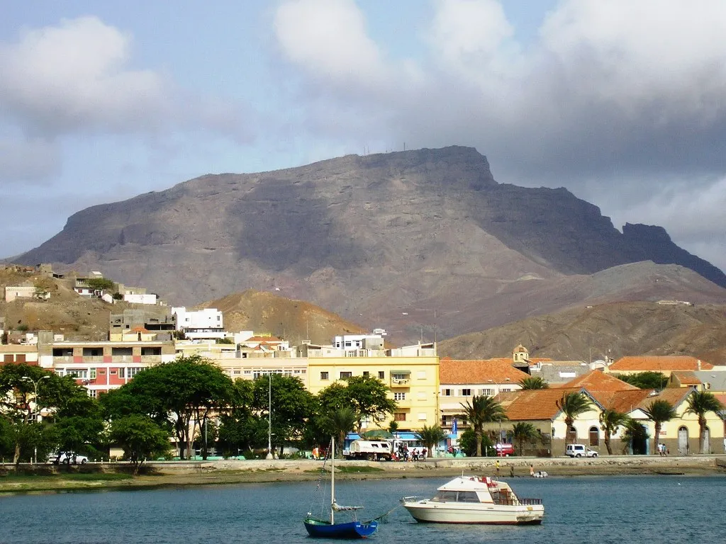Monte Verde limita el crecimiento urbanizable de São Vicente y encarece el suelo disponible