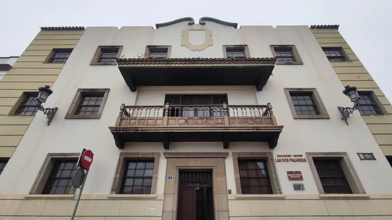 Realejo Bajo, el núcleo fundacional de Los Realejos, se resiste a perder vecinos frente al tirón de la costa