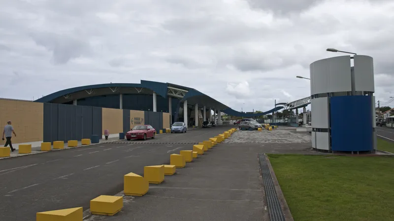 El repunte de la actividad aérea en Lajes reactiva la demanda de vivienda en Praia da Vitória